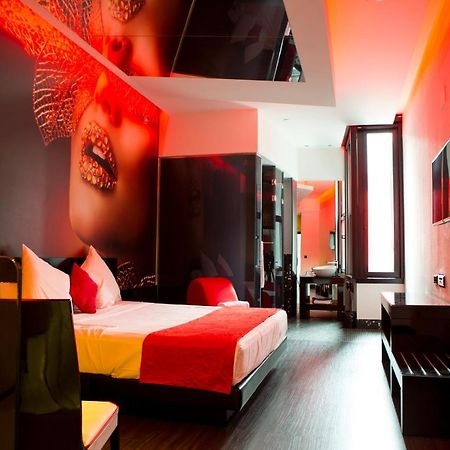 Hotel Loob Madrid (Adults Only) Torrejón de Ardoz Екстериор снимка