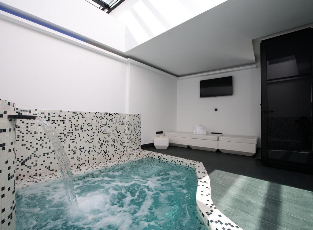 Hotel Loob Madrid (Adults Only) Torrejón de Ardoz Стая снимка