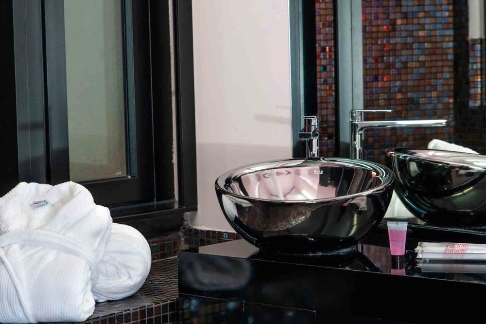 Hotel Loob Madrid (Adults Only) Torrejón de Ardoz Екстериор снимка